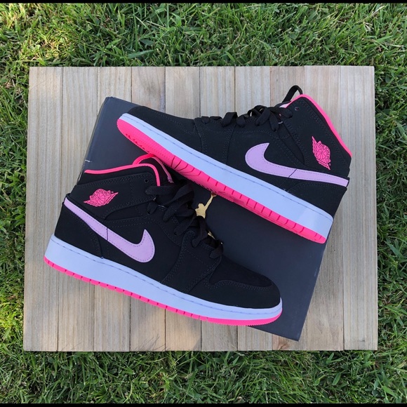 air jordan 1 mid black digital pink